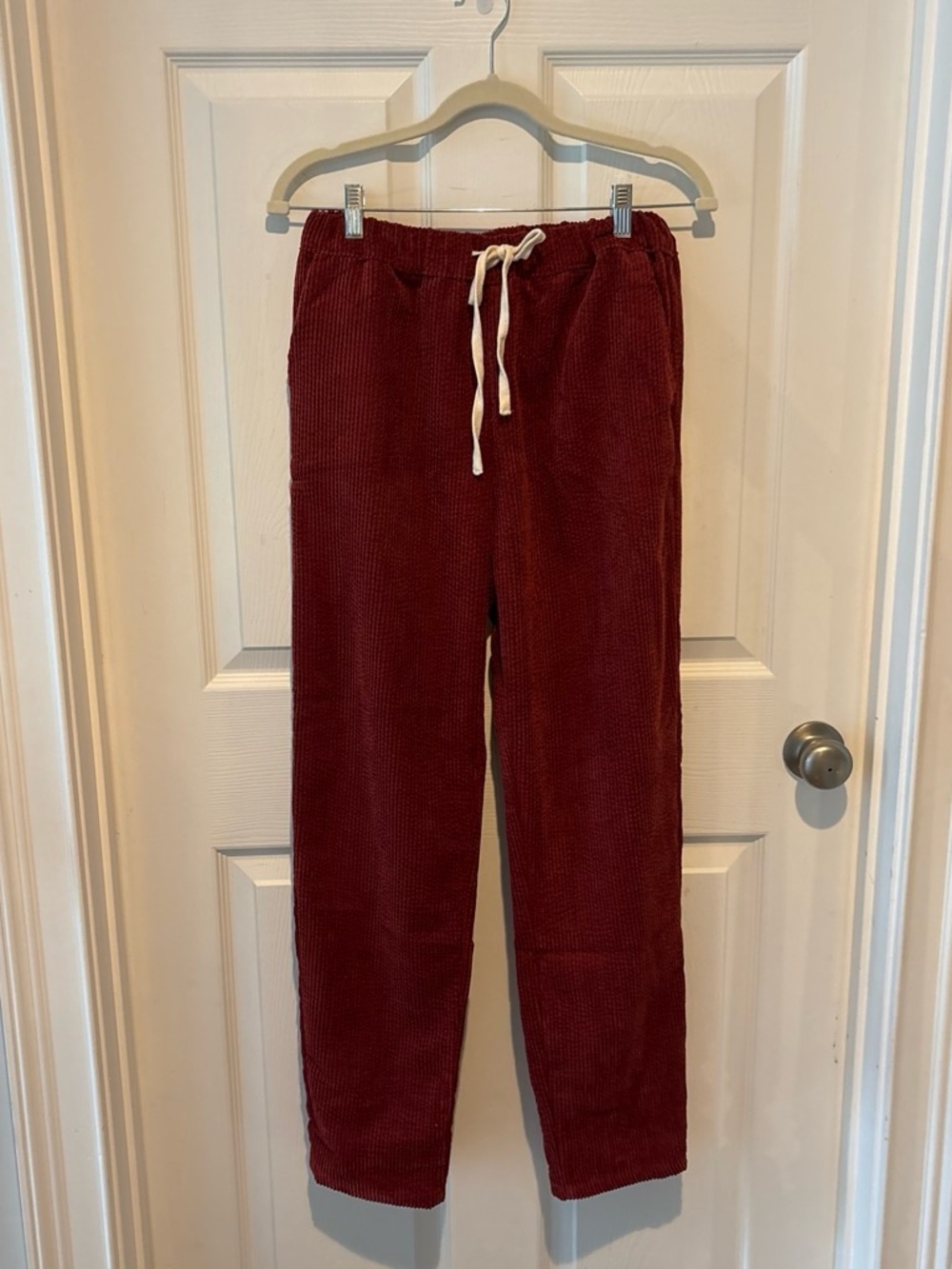 Women’s Forever 21 Burgundy Corduroy Drawstring Pants